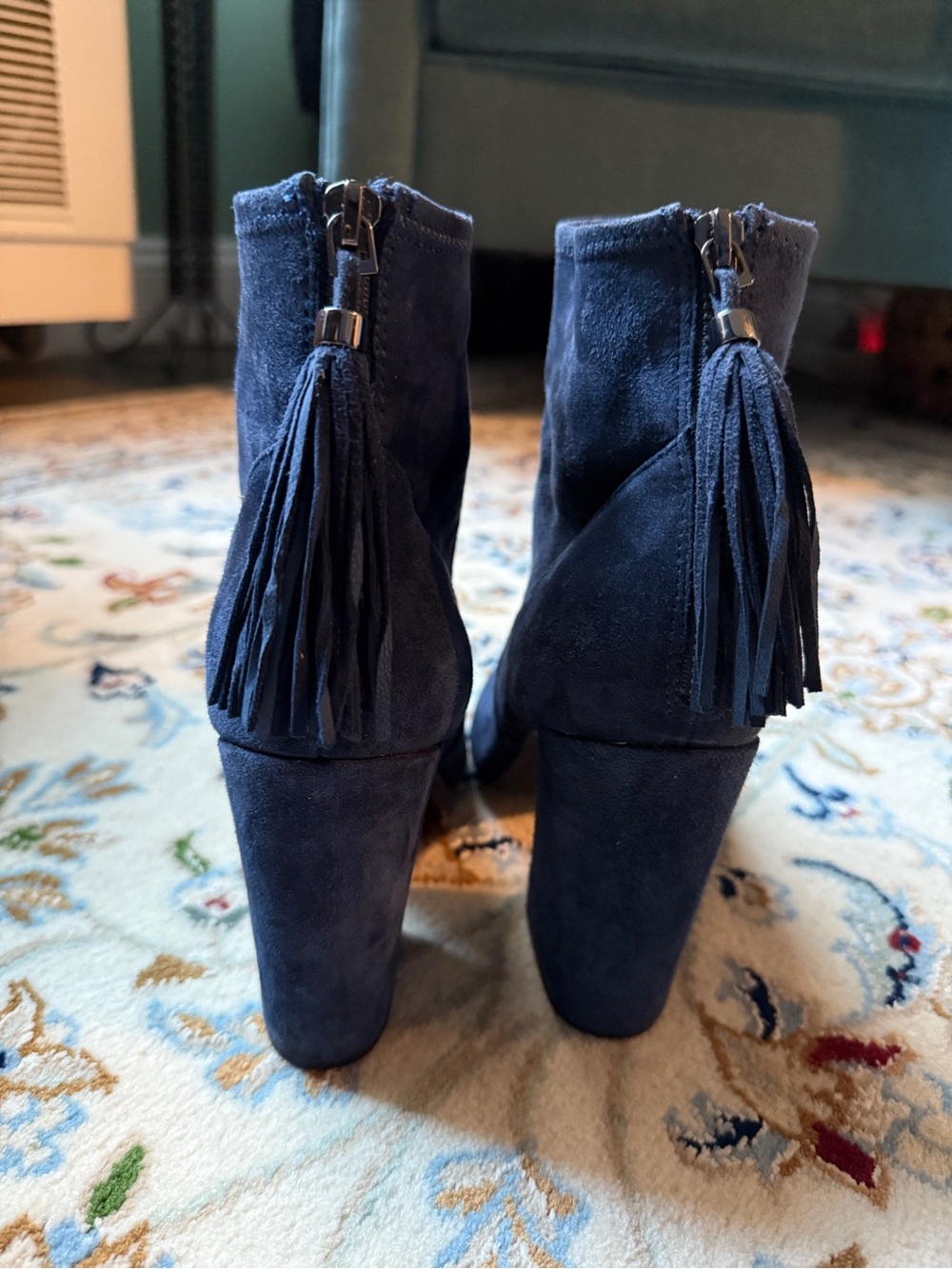 Kenneth Cole Women's Navy Suede Pointed Toe Block Heel Ankle Boots 8.5M - Picture 4 of 7